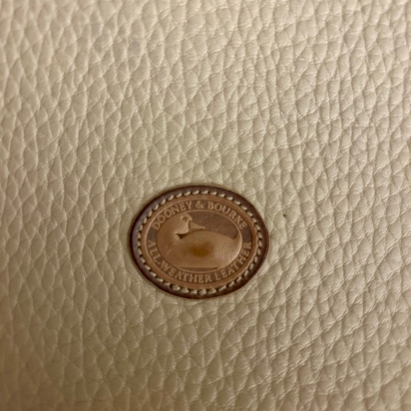 SOLD Dooney & Bourke Shoulder Bag Vintage - Picture 2 of 8